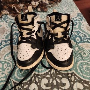 Air Jordon Nike shoes size 10c